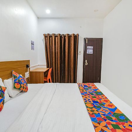 Отель Fabexpress Anurag Residency Гувахати Экстерьер фото